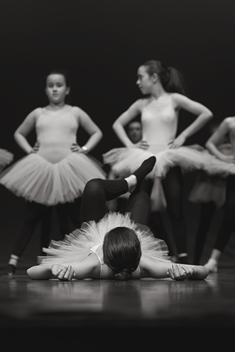 # Ulisse Albiati Photographer: choreography and class exercises require energy and discipline. Danse Arlequin, Rifredi theatre in Florence, Tuscany.