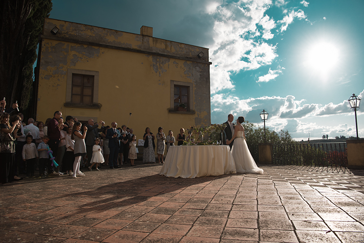 # The sunset of the wedding couple and the guests. Claudio Monteverdi Vespers.